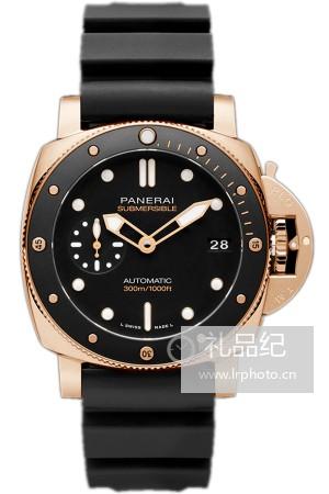 沛纳海SUBMERSIBLE 系列PAM01164腕表