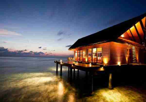 假日岛马尔代夫最好的旅游胜地之一